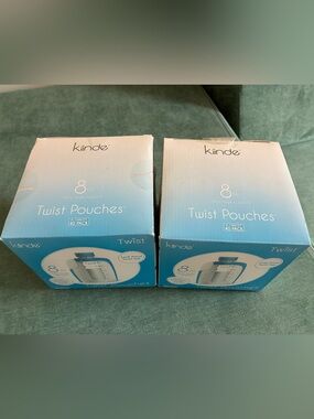 Kiinde Twist Pouches 8 oz - Blue/White (2 Boxes)